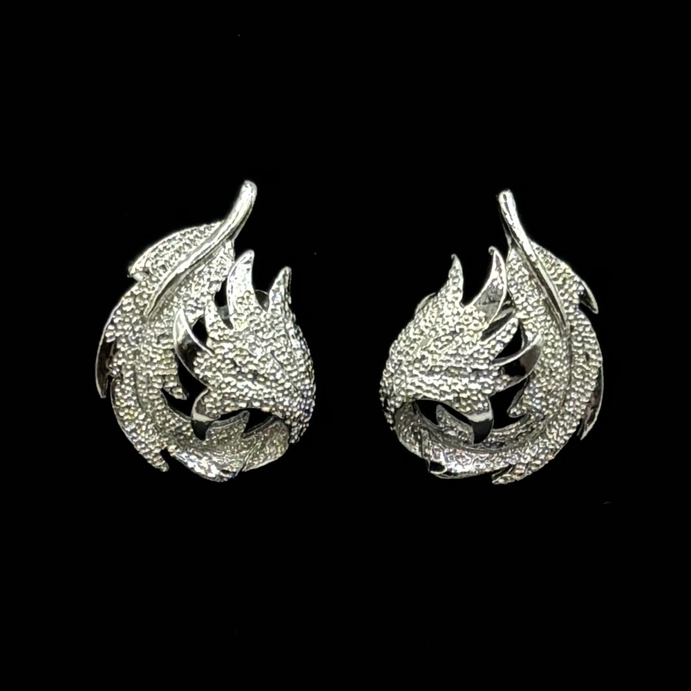 CORO Vintage Silver-Tone Textured Leaf Clip-On Earrings